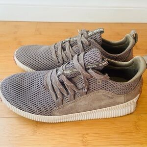 Sorel Out N About Plus Lace Sneakers Olive Green Waterproof Women’s Size 9